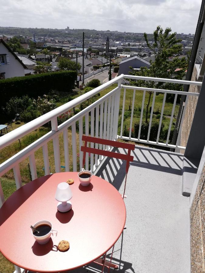 Sur Les Falaises Apartment Dieppe Bagian luar foto